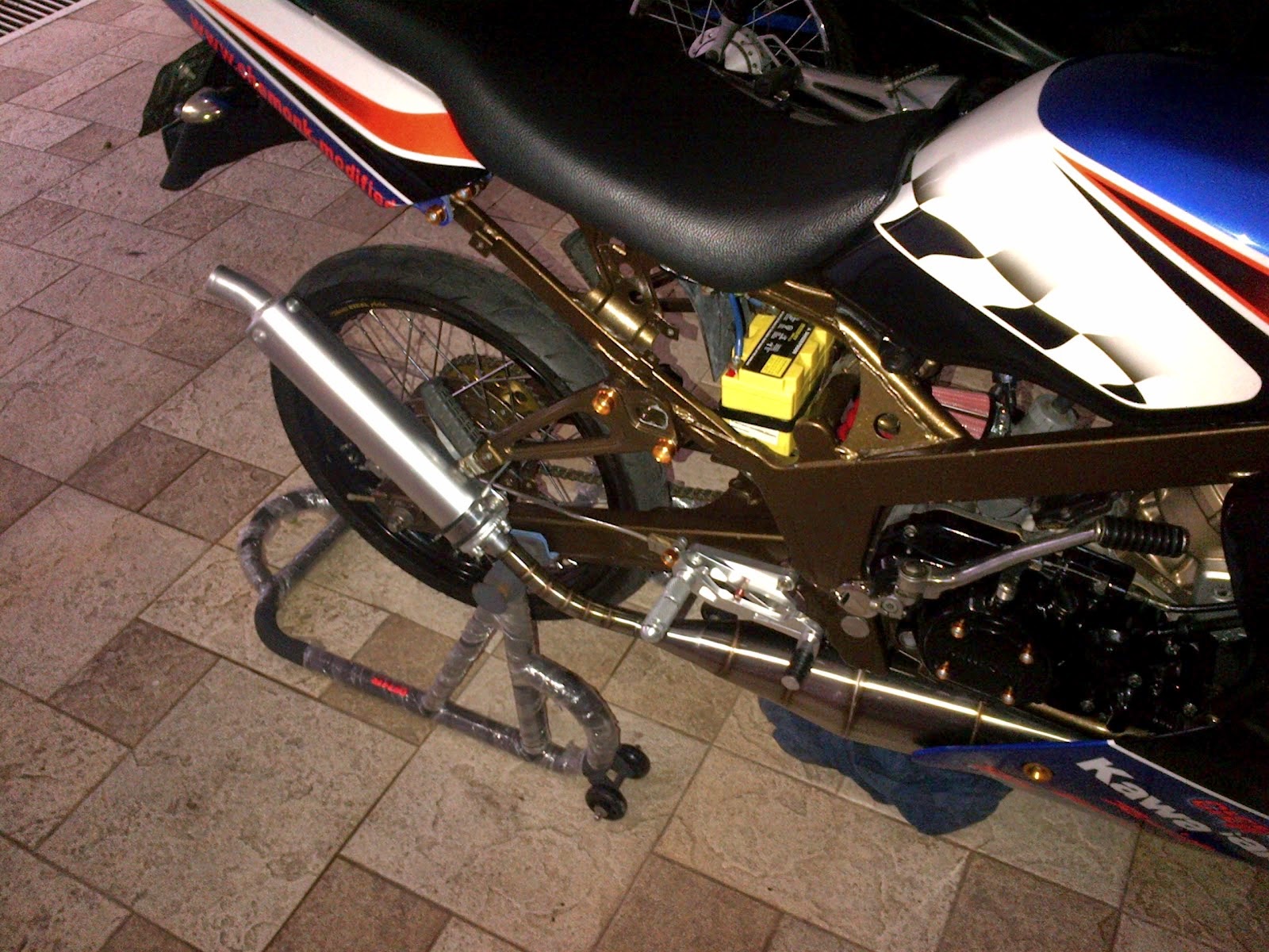 Modifikasi Jok Motor Ninja Rr INDModif