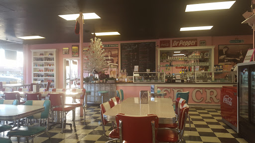 Ice Cream Shop «Holly Hop Ice Cream Shoppe», reviews and photos, 3404 34th St, Lubbock, TX 79410, USA