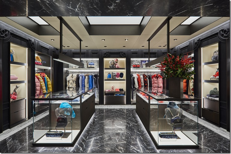 MONCLER BOUTIQUE LUCERNA (4)