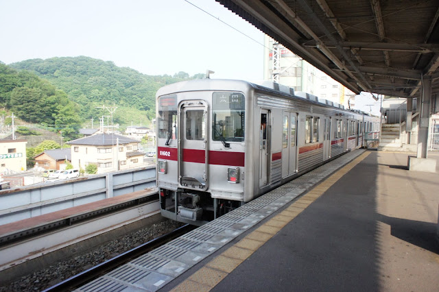 東武伊勢崎線,足利市