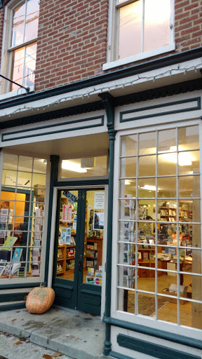 Book Store «Four Seasons Books», reviews and photos, 116 W German St, Shepherdstown, WV 25443, USA