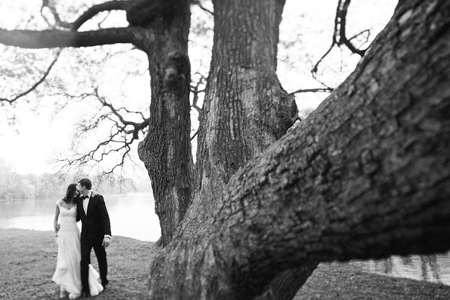 Fotógrafo de casamento Mike Shpenyk (monrophotography). Foto de 17 de dezembro 2014