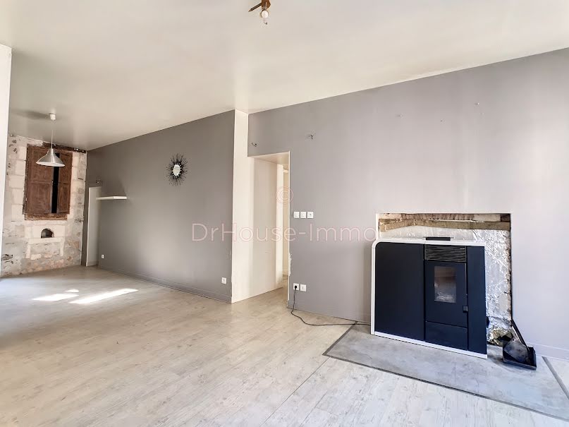 Vente maison 5 pièces 140 m² à Nontron (24300), 78 000 €