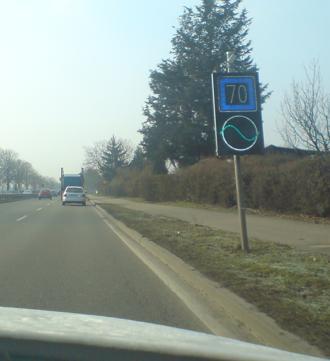 Neues Verkehrsschild: Was die grüne Welle in Deutschland für die