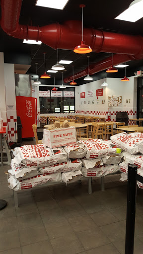 Fast Food Restaurant «Five Guys», reviews and photos, 10 Cornerstone Square, Westford, MA 01886, USA