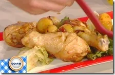 Fusi di pollo in agrodolce con patate e canasta