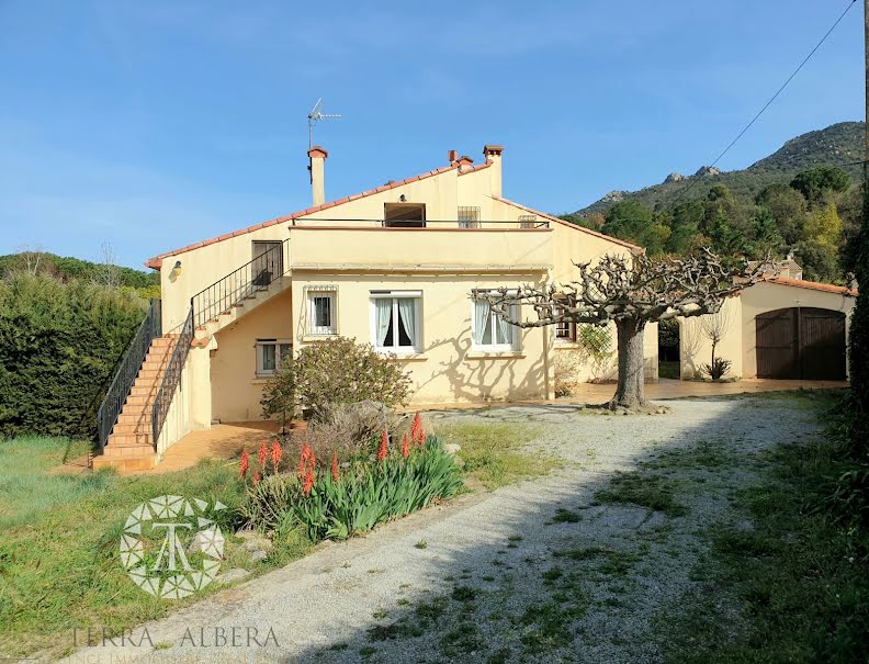 Vente villa 7 pièces 190 m² à Sorède (66690), 439 950 €