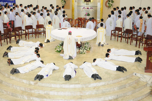 Thánh lễ Trao tác vụ linh mục dòng Đa Minh 2015