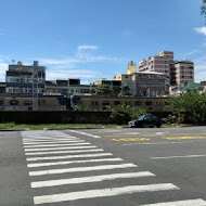 賴桑壽司屋(高雄美術館店)