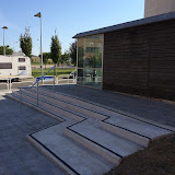 ACCESO A EL COLEGIO PUBLICO MENDILLORRI