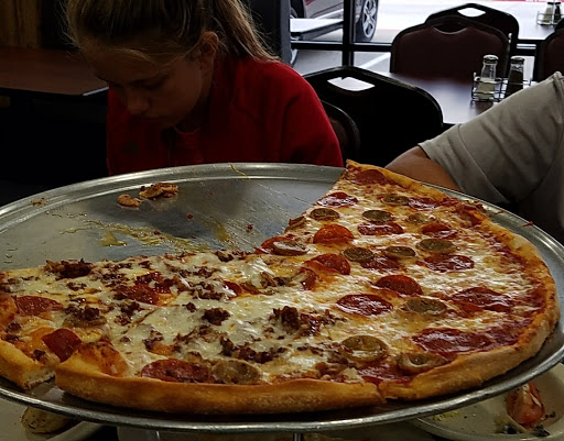 Restaurant «Brooklyn Pizzeria», reviews and photos, 19121 W Lake Houston Pkwy, Atascocita, TX 77346, USA