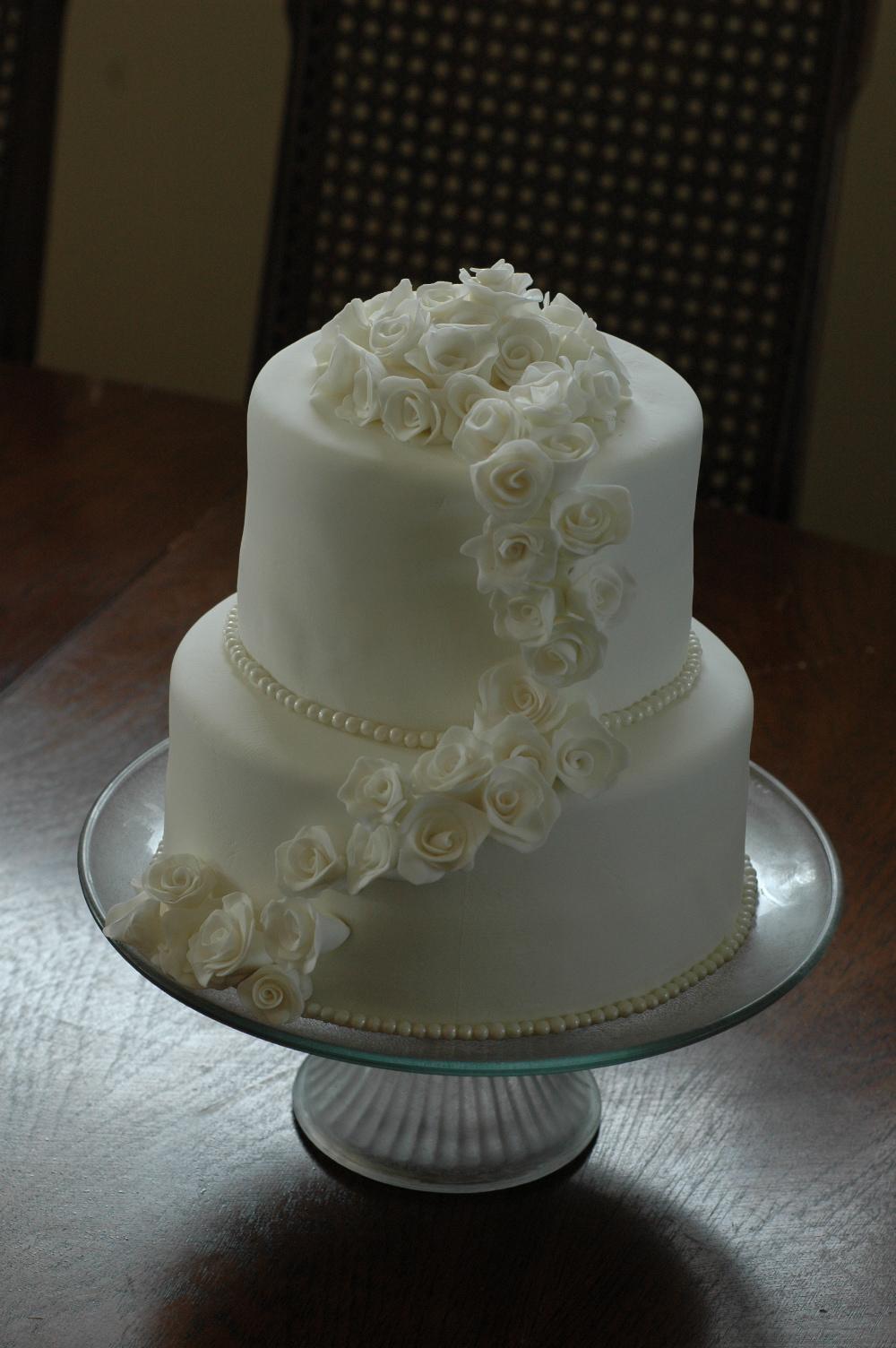 White Roses Wedding Cake