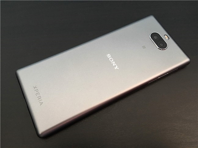 De achterkant van de Sony Xperia 10