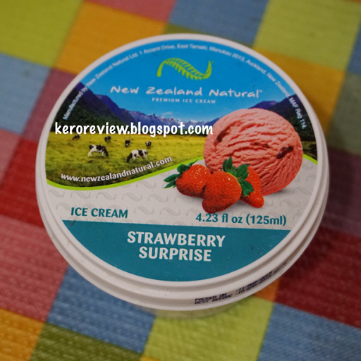 รีวิวไอศกรีมสตรอว์เบอร์รี่ เซอร์ไพรซ์ ตรานิวซีแลนด์ เนเชอรัล (CR) Review Strawberry Surprise Ice Cream, New Zealand Natural Brand.