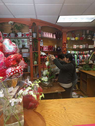 Florist «Alborada Florist», reviews and photos, 17 Huguenot St, New Rochelle, NY 10801, USA