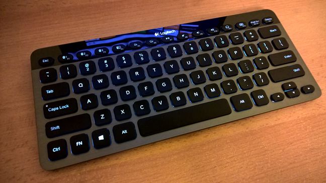 Logitech, Bluetooth, Iluminado, Teclado, K810, revisión