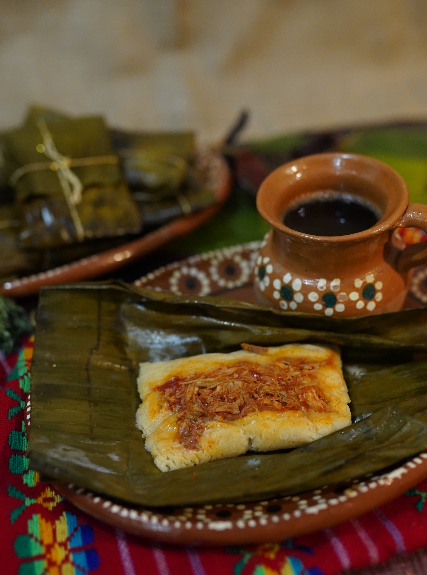 Tamales Rojos de Cerdo en Hoja de Plátano - Mi Cocina Rápida