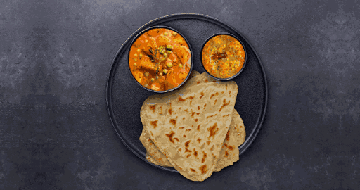 Mom Style Aloo Matar - Paratha Thali