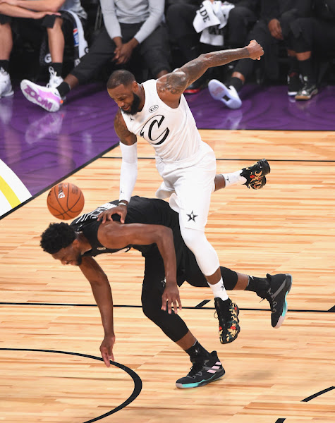 King James Wins 2018 NBA AllStar MVP in LeBron 15 KITH PEs