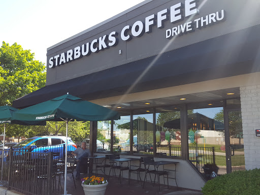 Coffee Shop «Starbucks», reviews and photos, 203 N 8th St, Dundee Township, IL 60118, USA