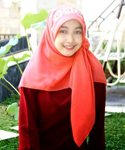 Foto Cewek Cantik Alim Berjilbab ~ Shofyan 91