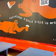 PIZZAROUND 比薩斜躺