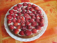 Gâteau mousseux aux fraises