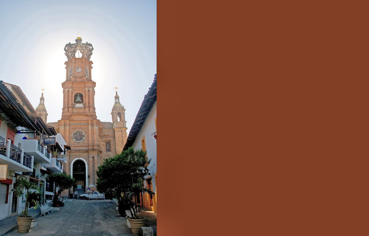 Church front view in Puerto Vallarta Postal