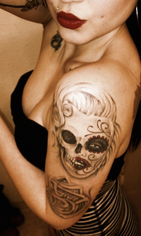 marilyn_monroe_açcar_tatuagem_de_caveira