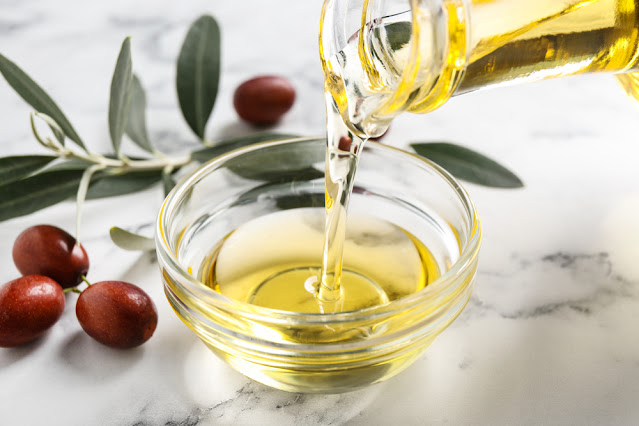 Natural jojoba oil