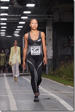 OFF--WHITE X NIKE SS19 SHOW_Look (34)