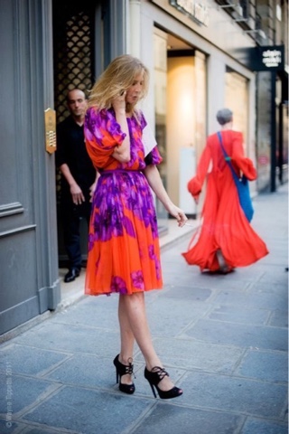  #leve #flowy #tecido #clothe #vestido #vestidoleve #vestidodeverao #dress #flowydress #summerdress #florido #floral #look #lookbook #streetstyle