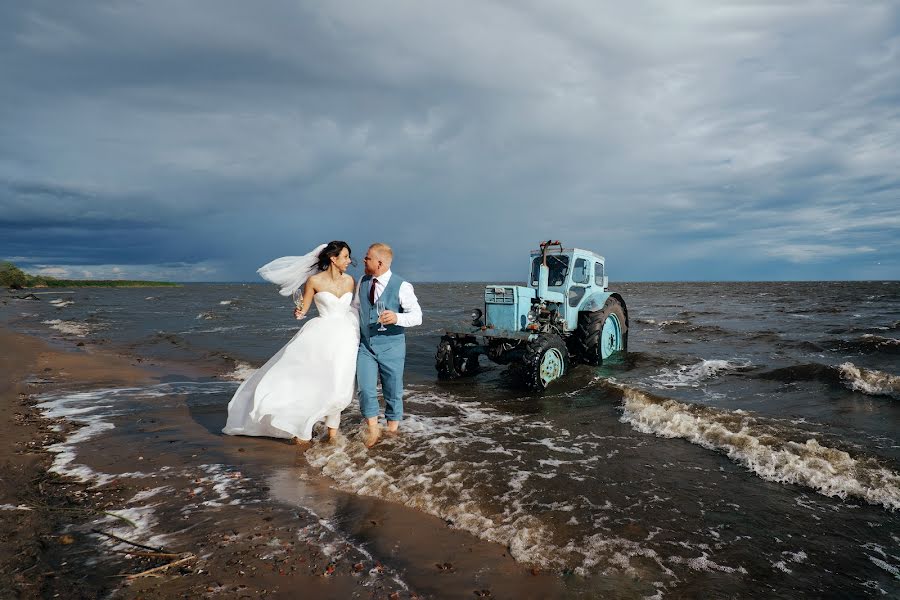 Fotografo di matrimoni Oleg Golikov (oleggolikov). Foto del 11 dicembre 2023