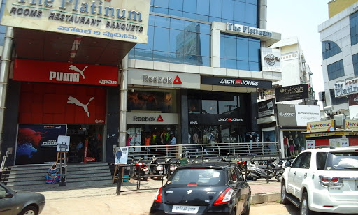 Reebok Showroom, In House Plantinum Hotel, Himayat Nagar Rd, Devi Laxmi Bagh, Domalguda, Himayatnagar, Hyderabad, Telangana 500029, India, Mobile_Phone_Shop, state TS