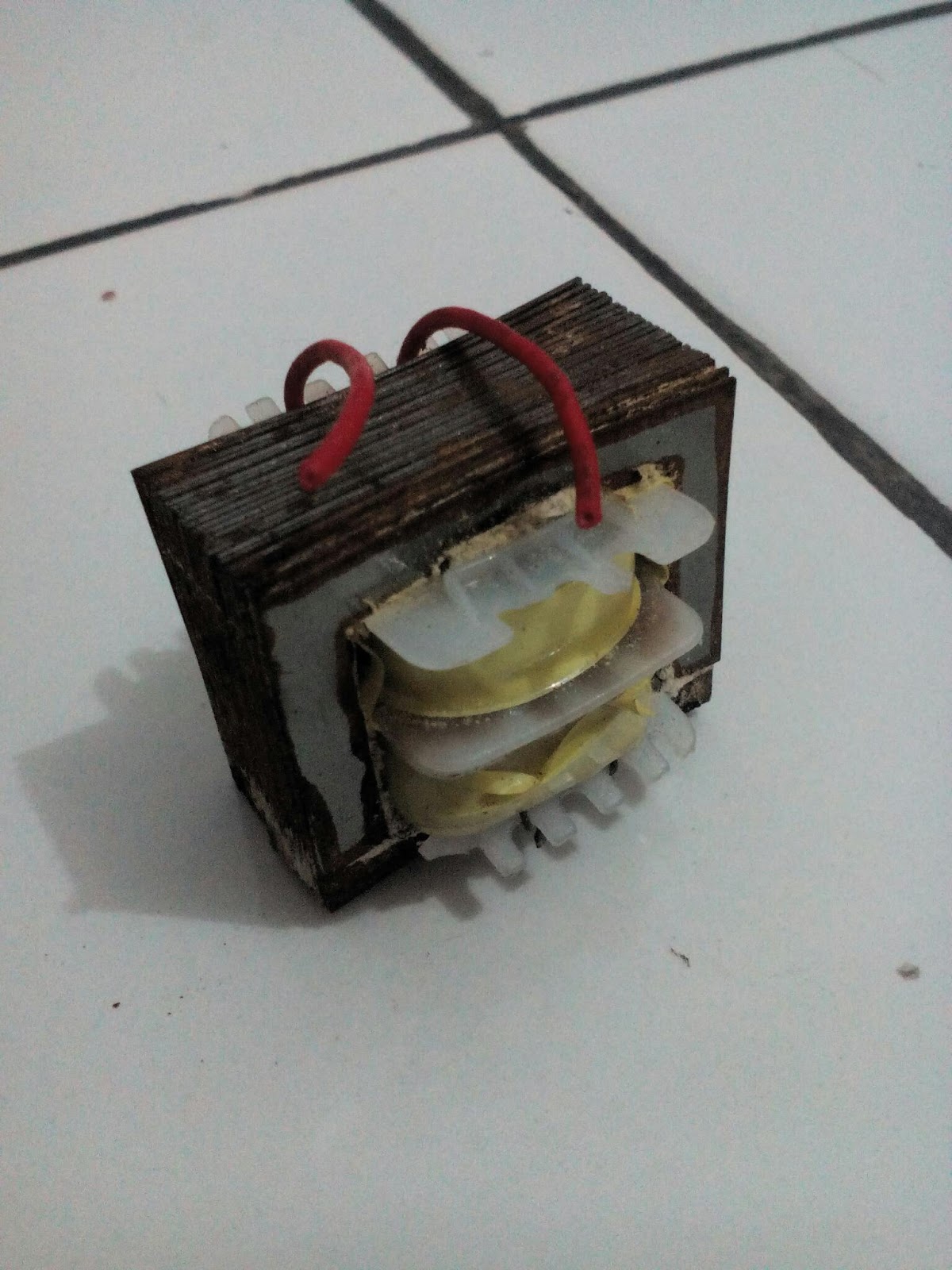 Cara Memperbaiki Charger Lampu Emergency - Simak Gambar 