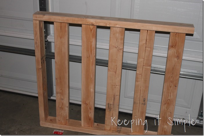 DIY-Day-bed-Made-From-a-door-and-2x4s (5)