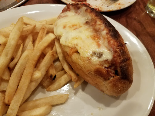 Italian Restaurant «Villaggio Urbandale», reviews and photos, 2675 100th St, Urbandale, IA 50322, USA