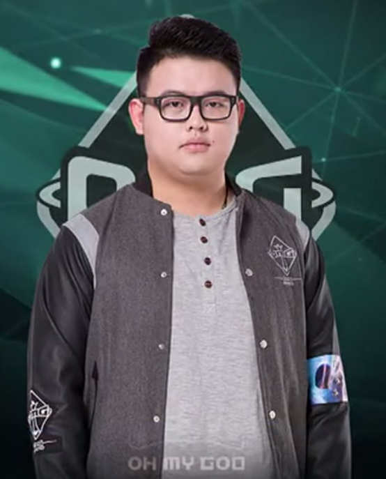 파일:external/lol.esportspedia.com/OMG_Luo_2015.jpg