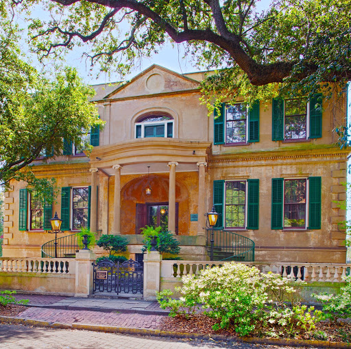 Owens-Thomas House & Slave Quarters