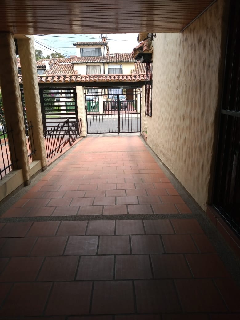 Casa En Venta - Colina Campestre, Bogota