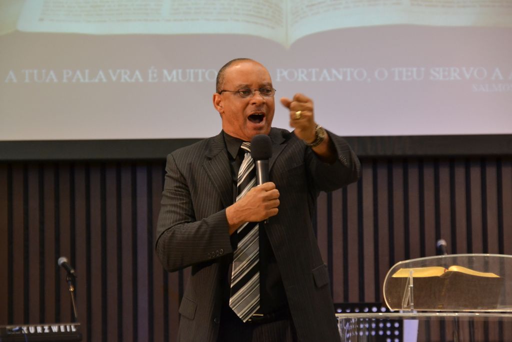 Pr. Rickie Bradshaw visita a IBP