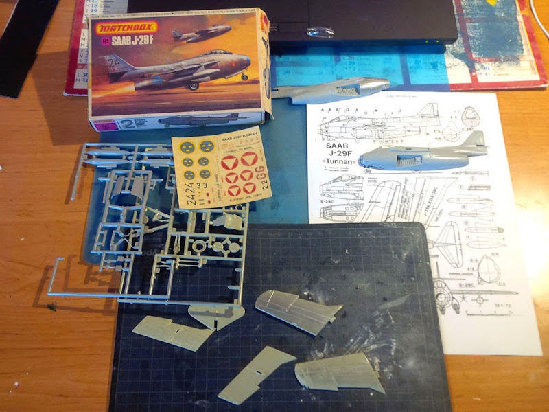 Miss Louise et ses potes: [ESCI] 1/72 - North American F-100D Super Sabre  "Pretty Penny" - Page 4 IMG_20150102_102556