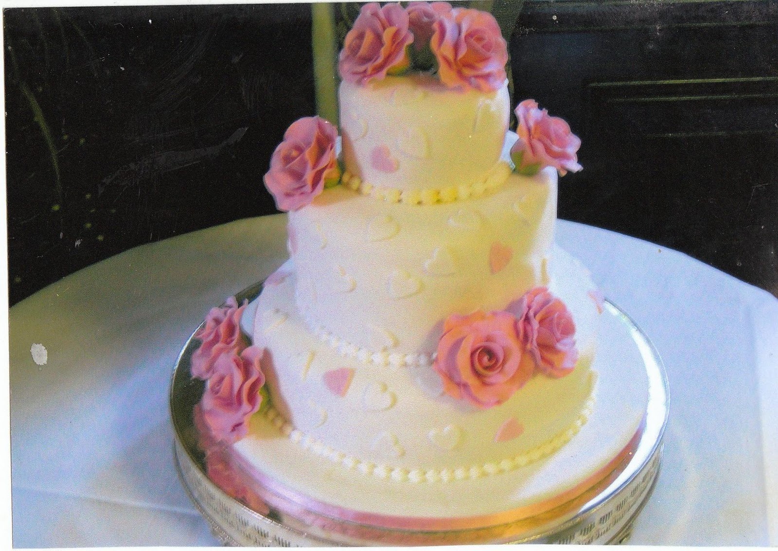 Order your wedding cakes 40