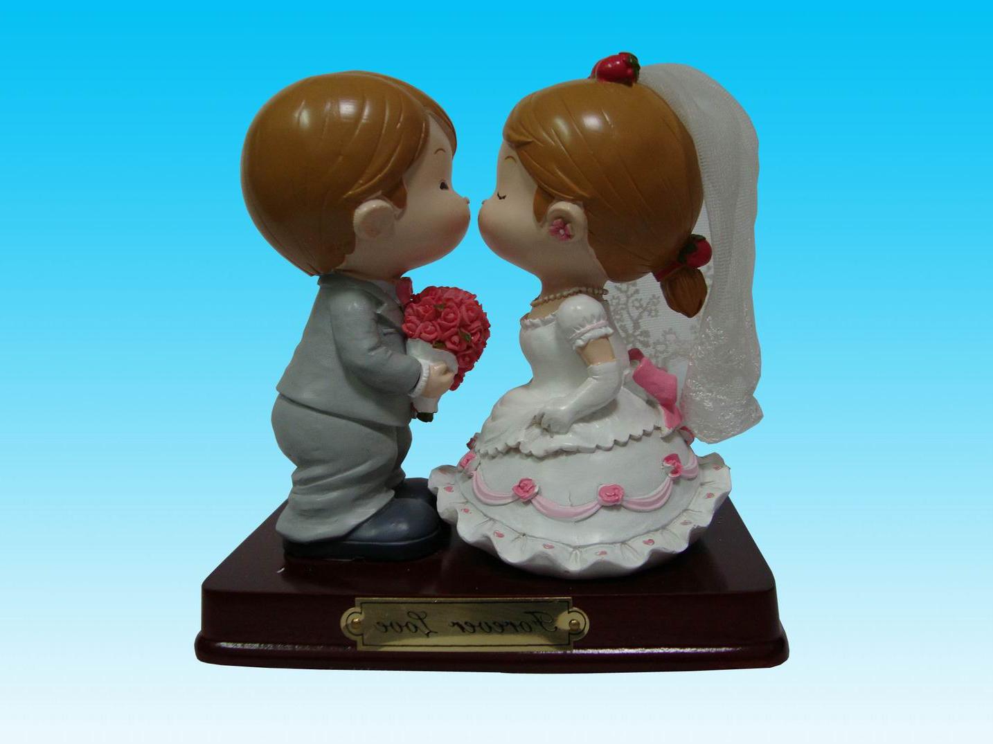 Polyresin Wedding Figurine