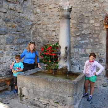 CASTILLO DE CHILLON 02-08-2011 10-17-17.JPG