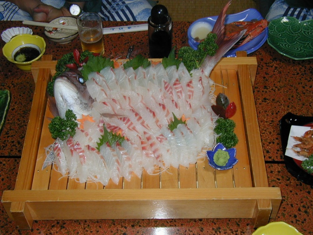 파일:external/upload.wikimedia.org/Sashimi-dish_Red_seabream01.jpg