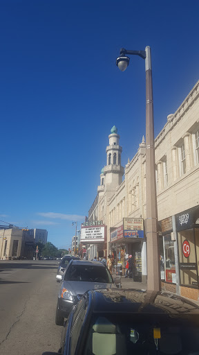 Movie Theater «Landmark Oriental Theatre», reviews and photos, 2230 N Farwell Ave, Milwaukee, WI 53202, USA