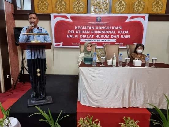 Kepala Kantor Wilayah Kementerian Hukum dan HAM Sulawesi Utara Haris Sukamto menghadiri sekaligus membuka kegiatan Konsolidasi Pelatihan Fungsional Pada Balai diklat Hukum dan HAM, Kamis (13/10). (Foto istimewa)