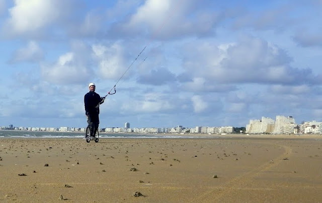 Vers l'estuaire de la Loire (Pornichet/LaBaule, St Brévin...) au fil du temps... - Page 18 Dirtsurtfer_2015_11_14_041w