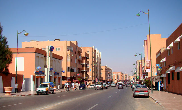 파일:external/upload.wikimedia.org/640px-Street_view_from_Laayoune_2011.jpg